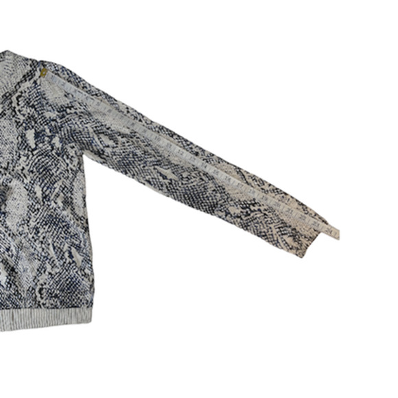 Generation Love Sweater Size Small - Picture 9 of 12